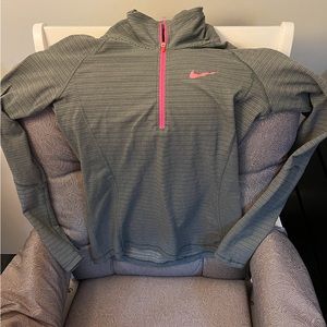 Women’s nike golf DRI FIT (large)